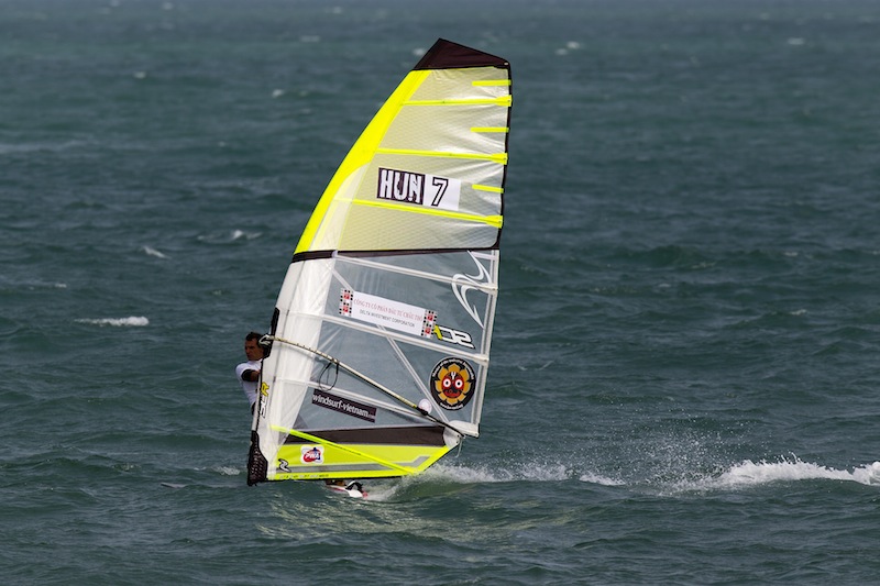 V11 sl HUN7 5924 HUN7 5924