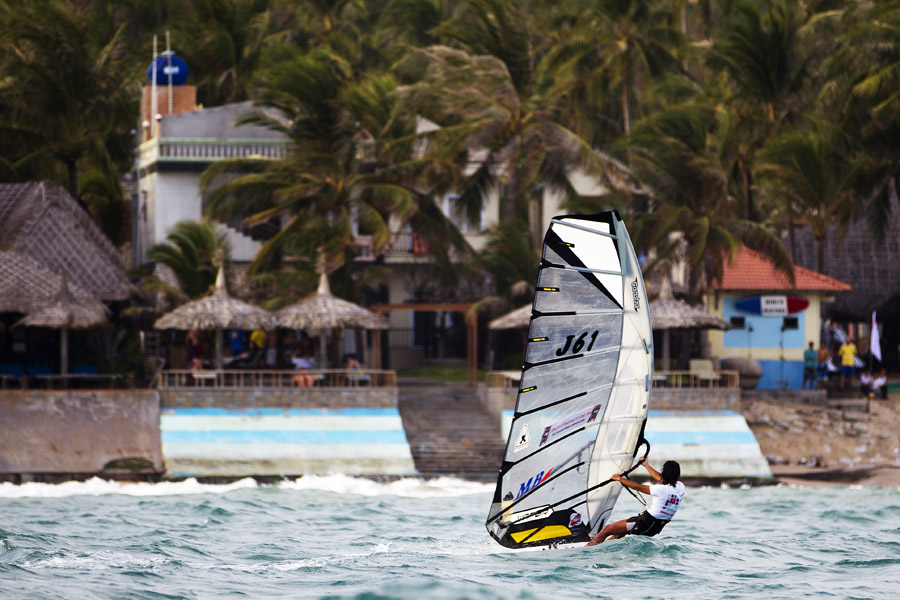 V11 sl Heading home Heading home