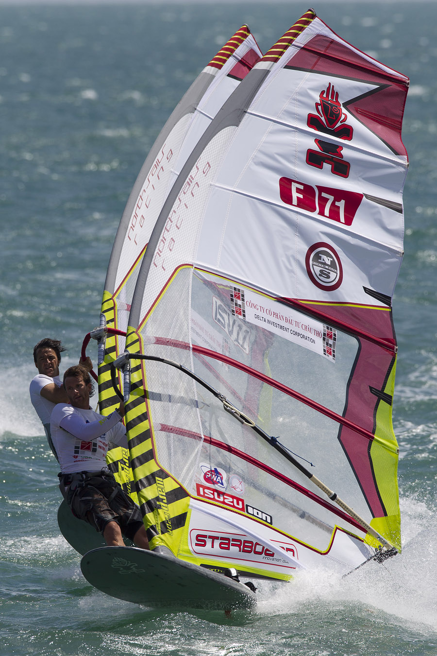 V11 sl Cyril Moussilmani Cyril Moussilmani