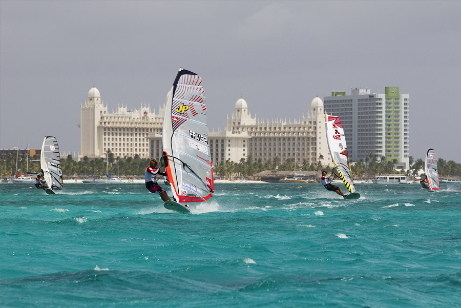 A11 sl Albeau leads the pack Albeau leads the pack