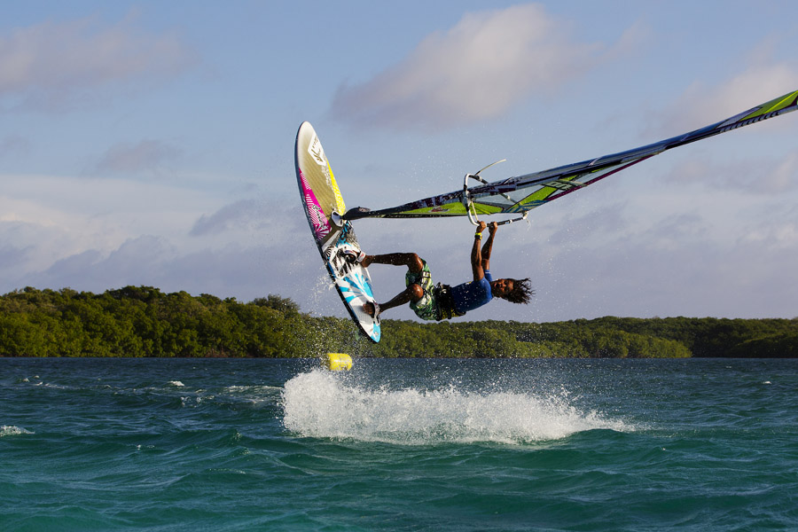 B11 fs Estredo in action Estredo in action