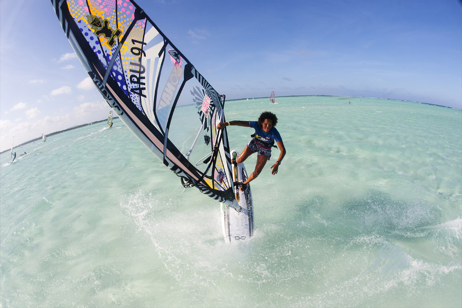 B11 fs Sarah Quita hangs in Sarah Quita hangs in