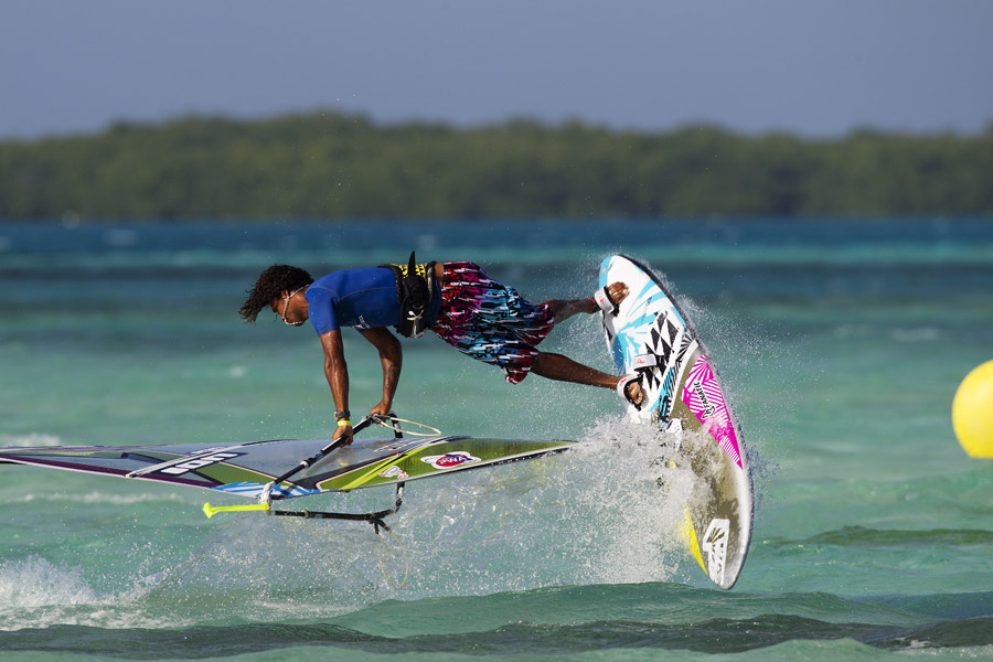 B11 fs Estredo action Estredo action