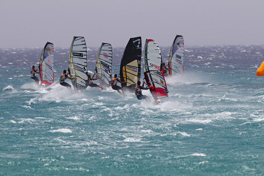 F11 sl Maynard leads the way Maynard leads the way