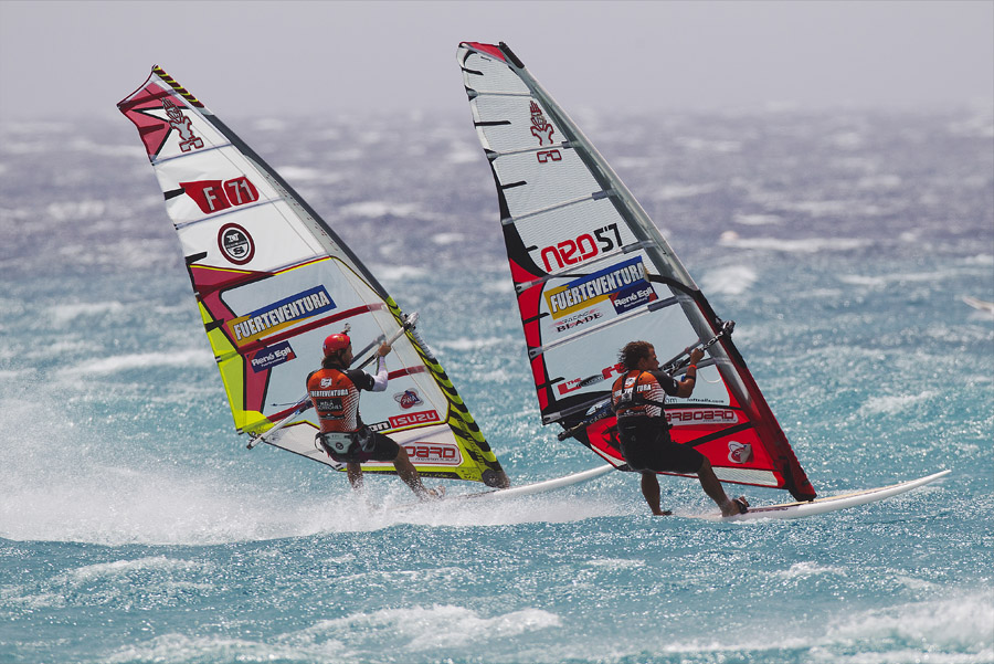 F11 sl Van Der Steen takes Moussilmani Van Der Steen takes Moussilmani