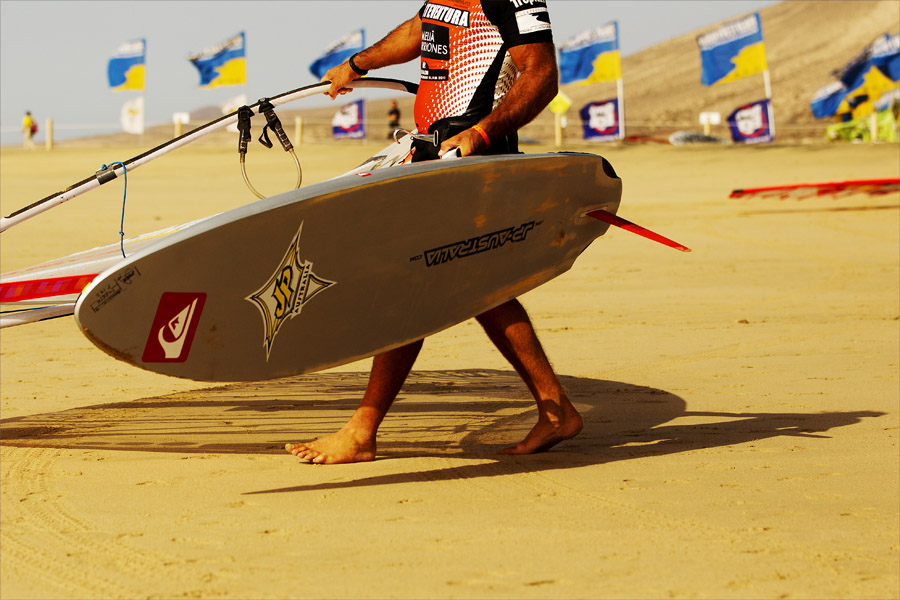 F11 ls Albeau heads out Albeau heads out