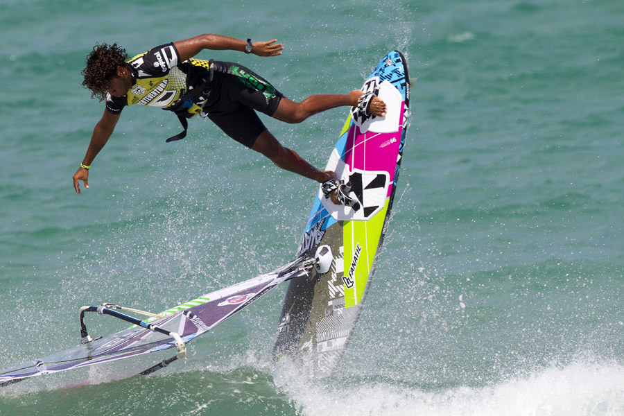 F11 fs No handed goiter from Estredo No handed goiter from Estredo