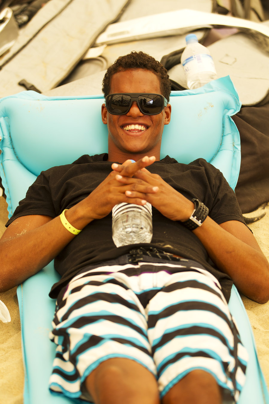 F11 ls Quincy relaxing Quincy relaxing