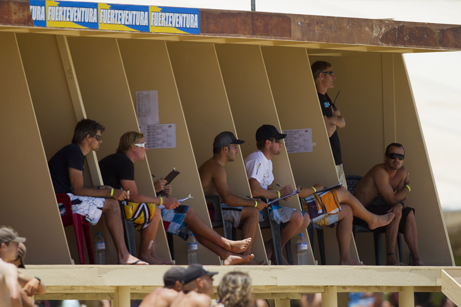 F11 ls The judges check the action The judges check the action