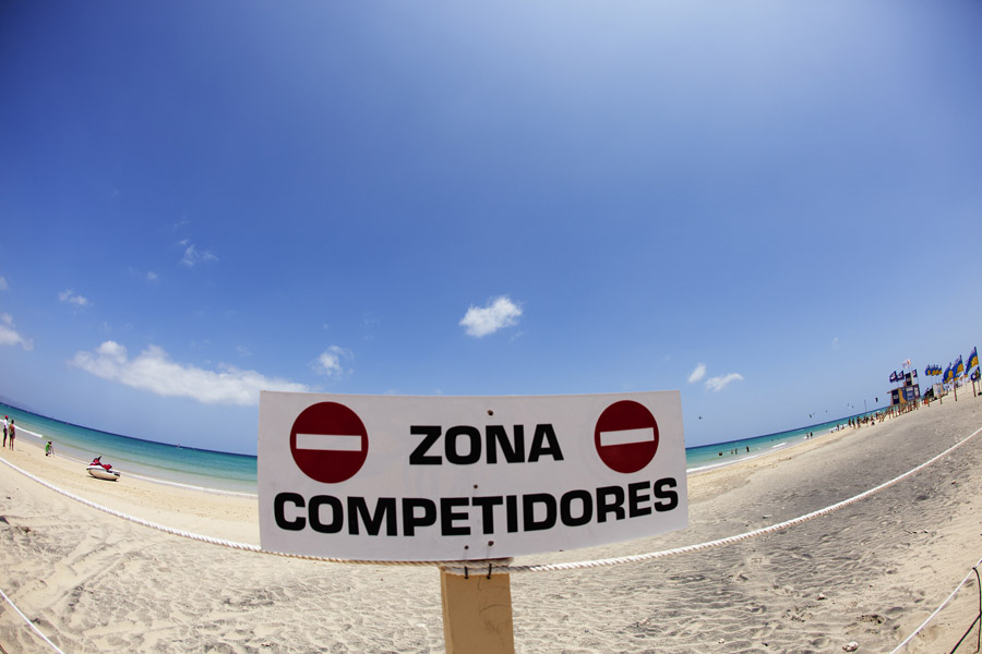 F11 ls Sailors zone...no entry! Sailors zone...no entry!