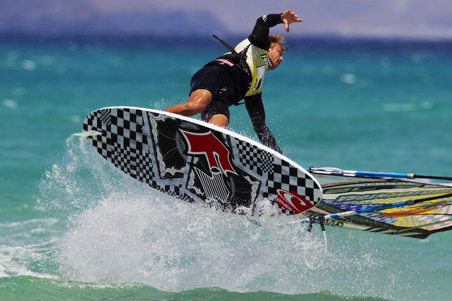 F11 fs Van Broeckhoven shows his style Van Broeckhoven shows his style