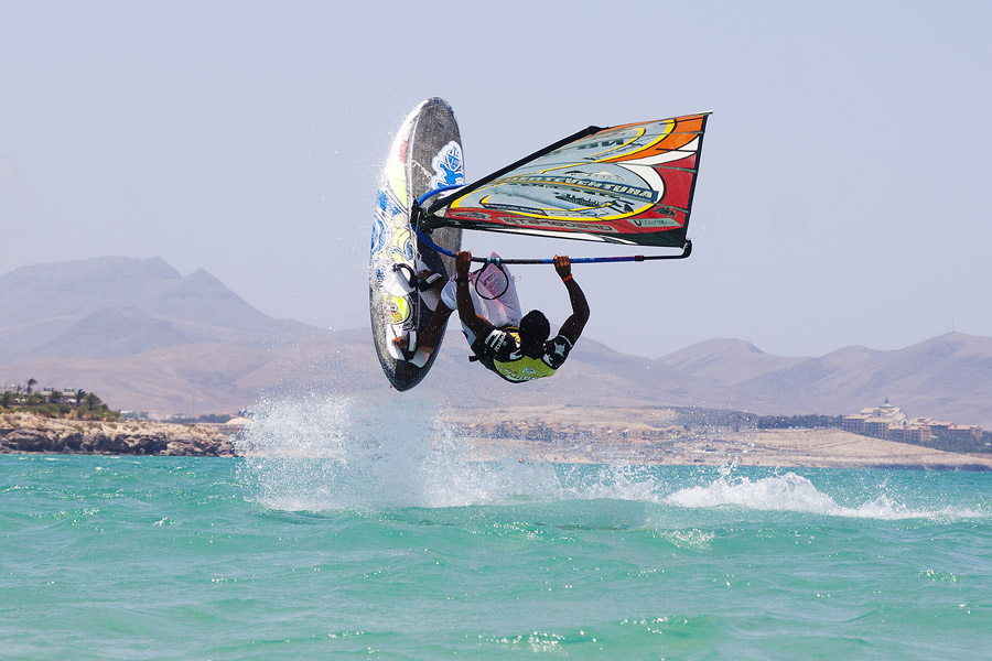 F11 ls Taty action Taty action