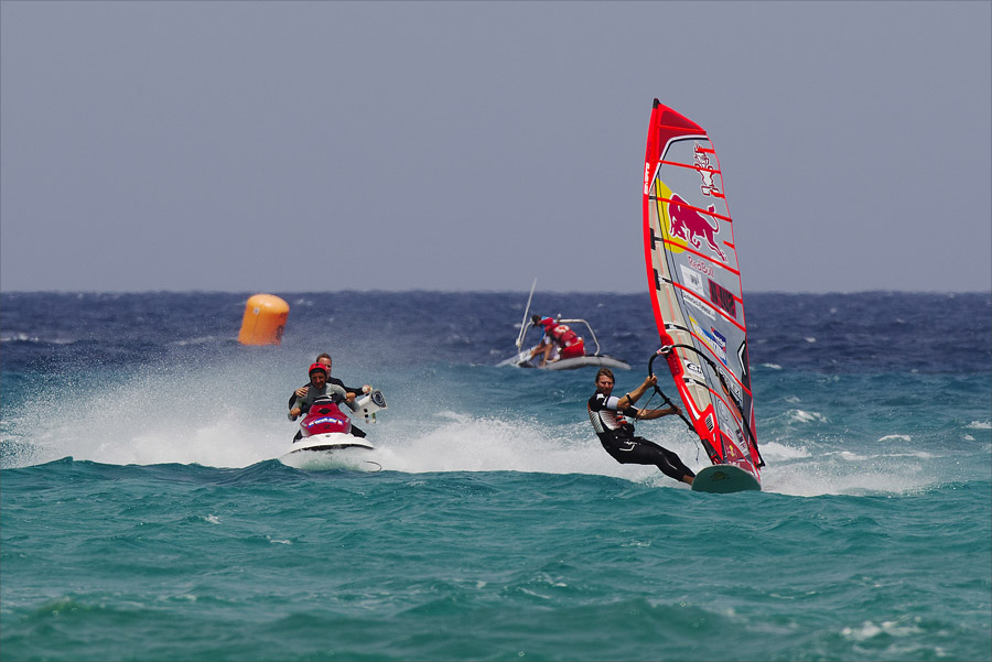 F11 sl Dunky caught on camera Dunky caught on camera