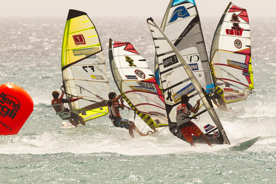 F11 sl Arnon Dagan chases Arnon Dagan chases