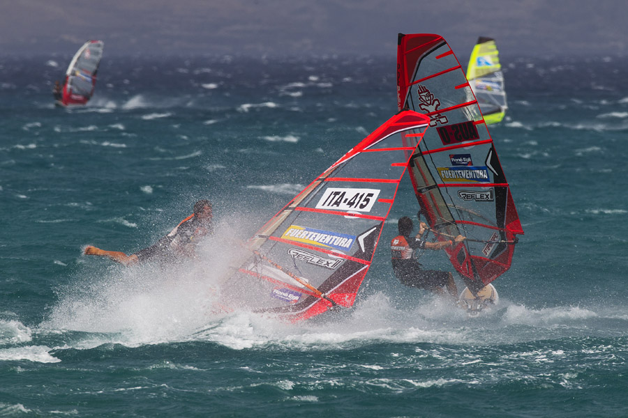 F11 sl Begalli goes down Begalli goes down