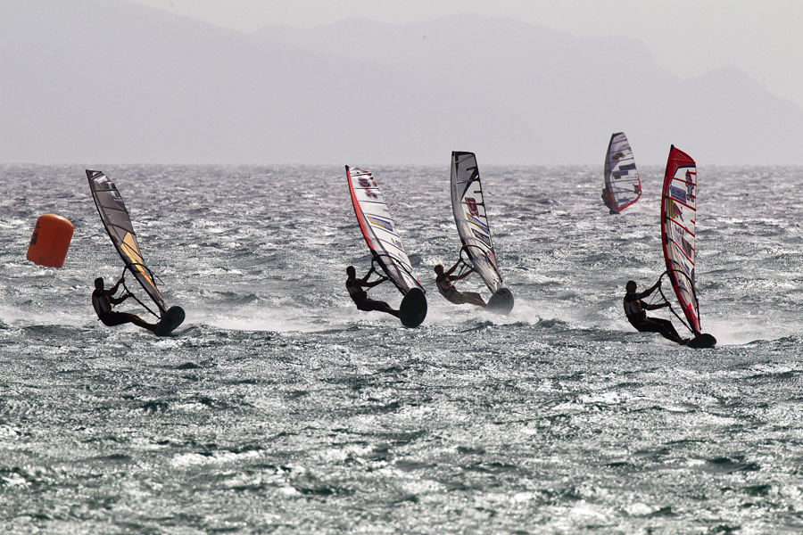 F11 sl High wind slalom action High wind slalom action