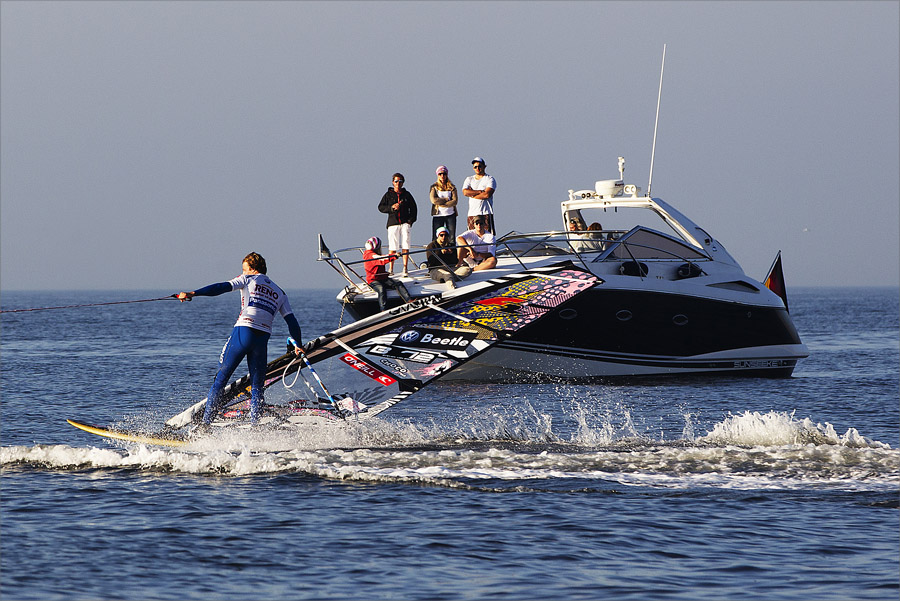 S11 fs Steven Cruisng on the tow rope Steven Cruisng on the tow rope
