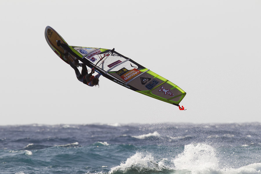 T11 wv Iballa back loop Iballa back loop