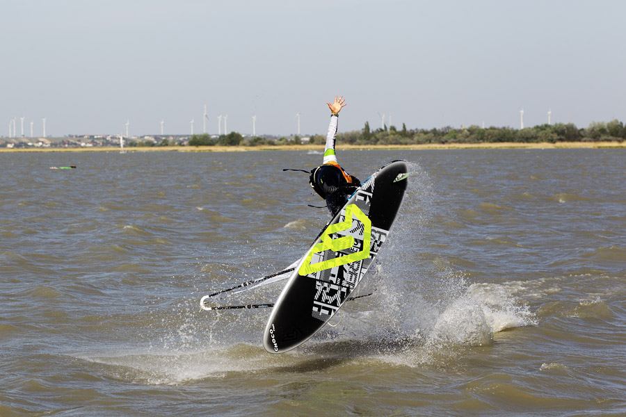 AT12 fs Estredo nailing the big moves in the final Estredo nailing the big moves in the final