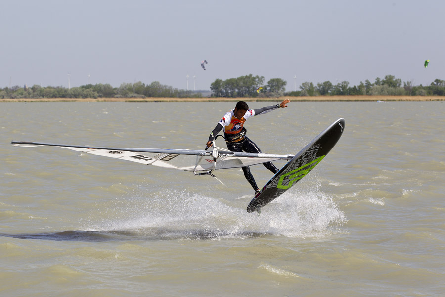 AT12 fs Estredo style Estredo style