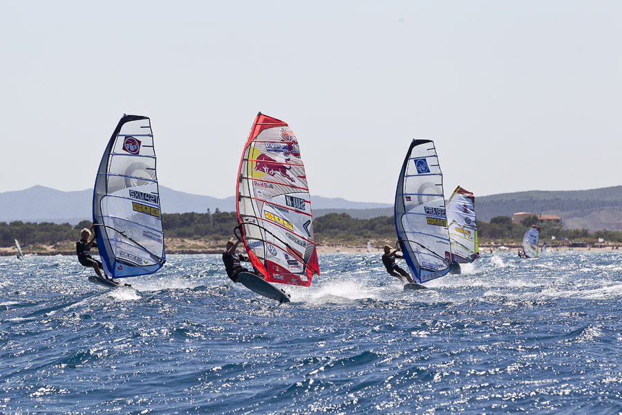 Bjorn leads race five final