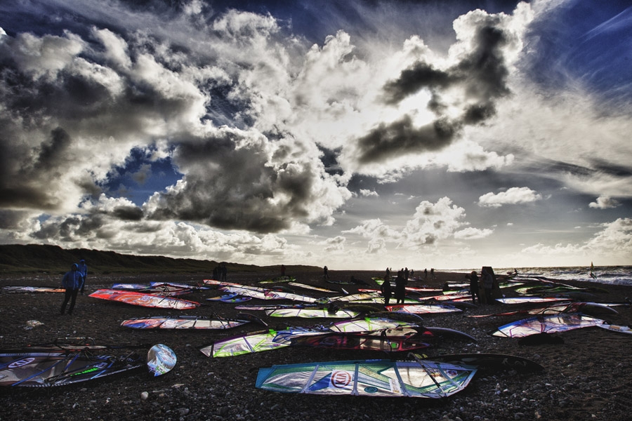 D12 ls Rigs at the ready Rigs at the ready