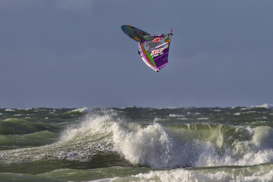 D12 wv Mussolini back loop Mussolini back loop