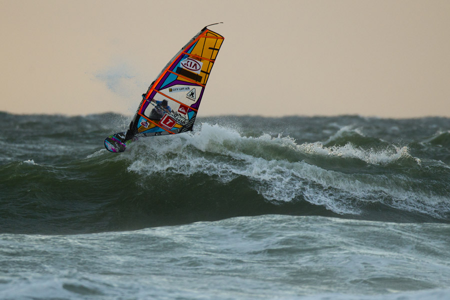 D12 wv Thomas Traversa in the final Thomas Traversa in the final