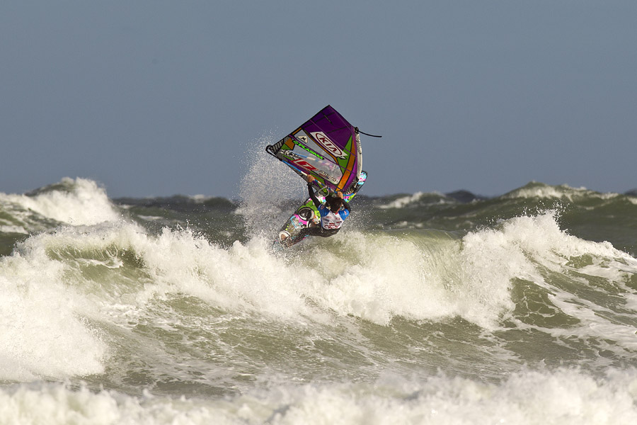 D12 wv Traversa on fire Traversa on fire