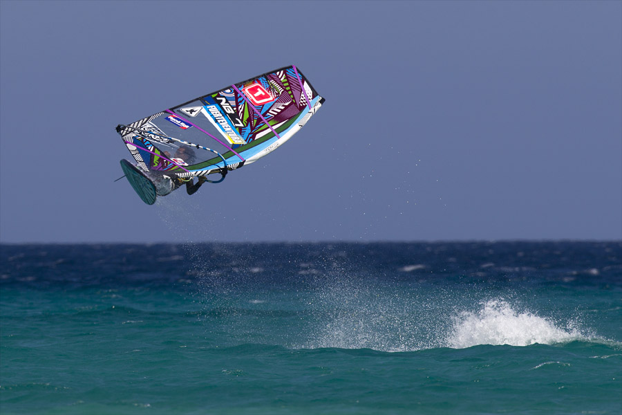 F12 fs Tonky forward Tonky forward