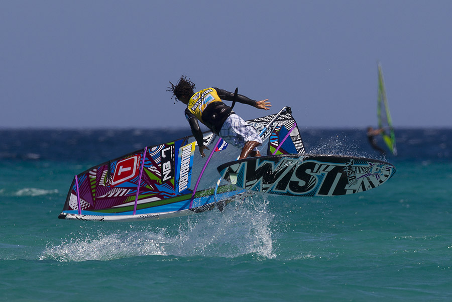 F12 fs Tonky goes no handed Tonky goes no handed