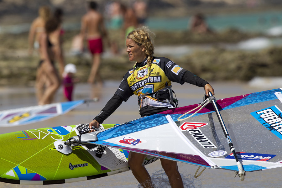 F12 ls Yoli Focussed Yoli Focussed