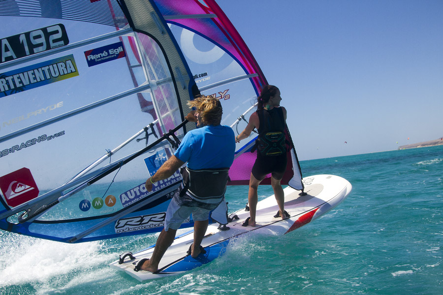 F12 ls Albeau cruises through the course! Albeau cruises through the course!