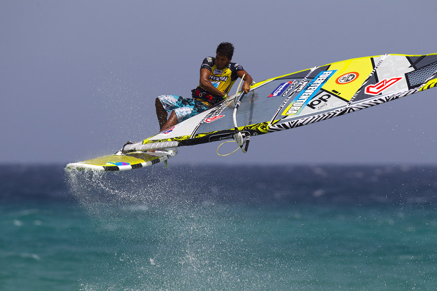 F12 fs Estredo air chacho Estredo air chacho