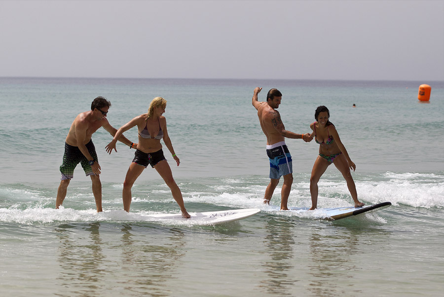 F12 ls Surfs up Surfs up