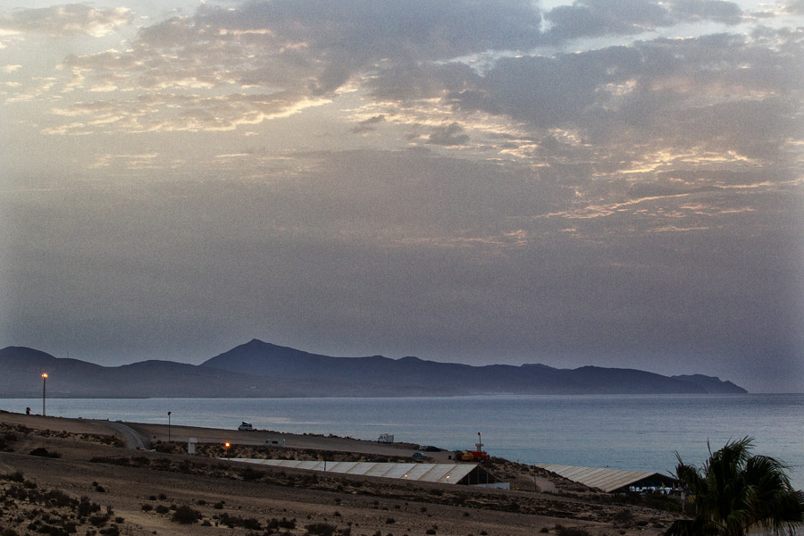F12 ls A sultry daybreak here in Fuerteventura A sultry daybreak here in Fuerteventura