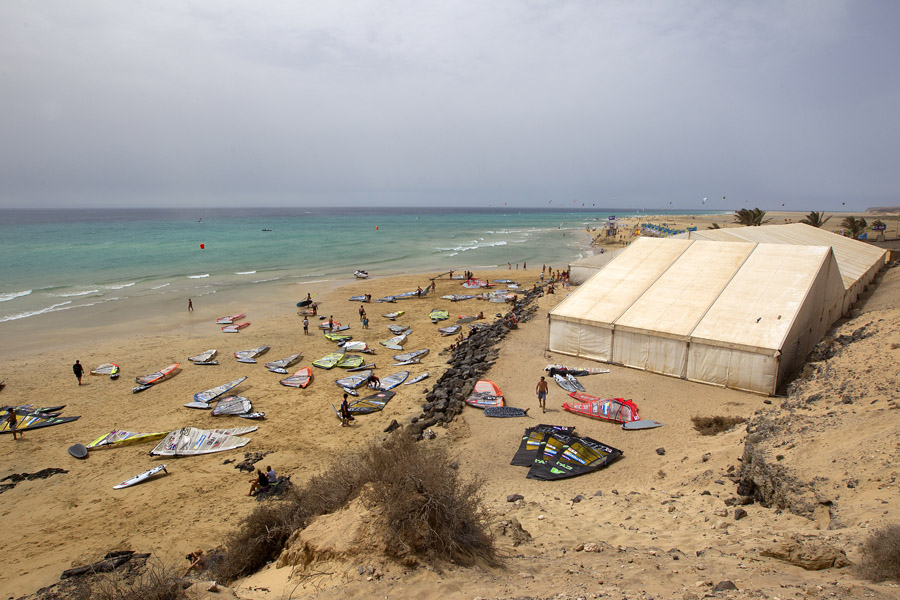 F12 ls The equipment tent The equipment tent