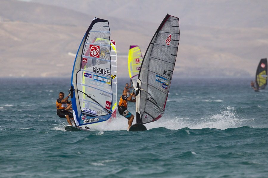 F12 sl Albeau hot on the heals of Peter Volwater Albeau hot on the heals of Peter Volwater