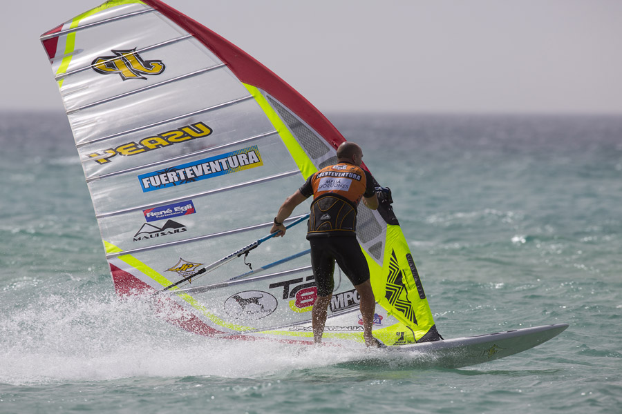 F12 sl Buzianis at the mark Buzianis at the mark