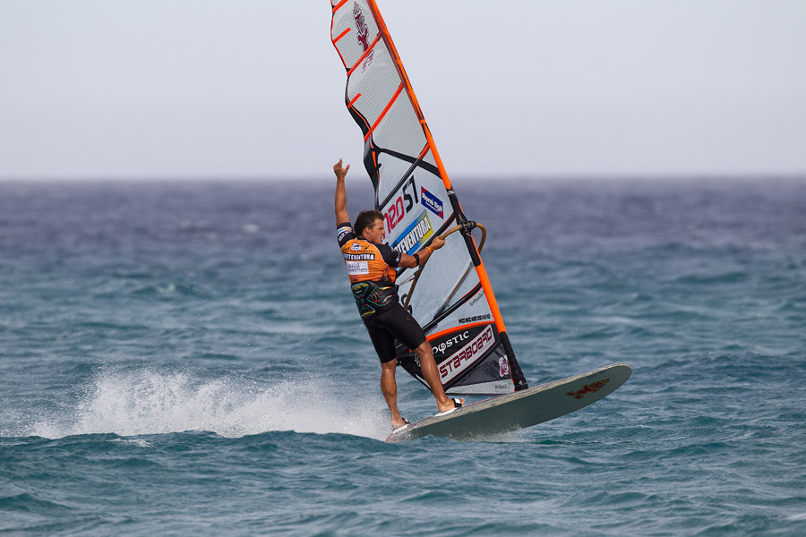 F12 sl First bullet to Van Der Steen First bullet to Van Der Steen