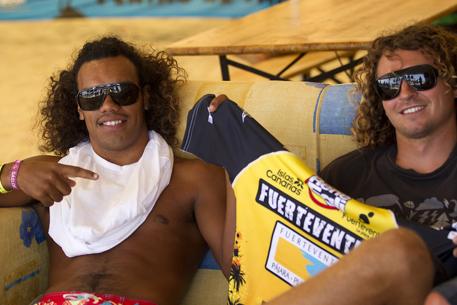 F12 ls Kirri chilling Kirri chilling