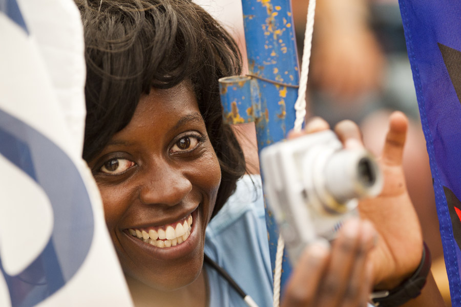 F12 ls capturing the action Capturing the action