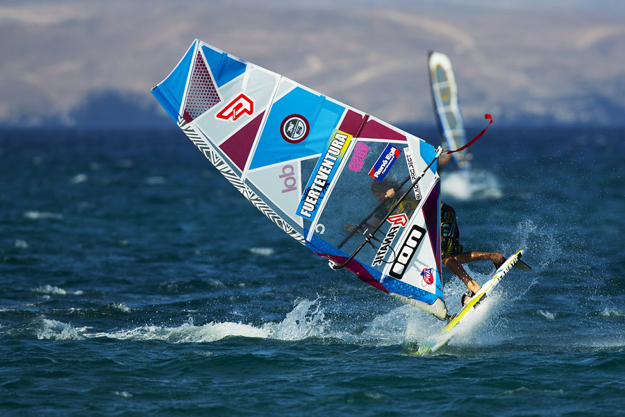 F12 fs Max Rowe Max Rowe