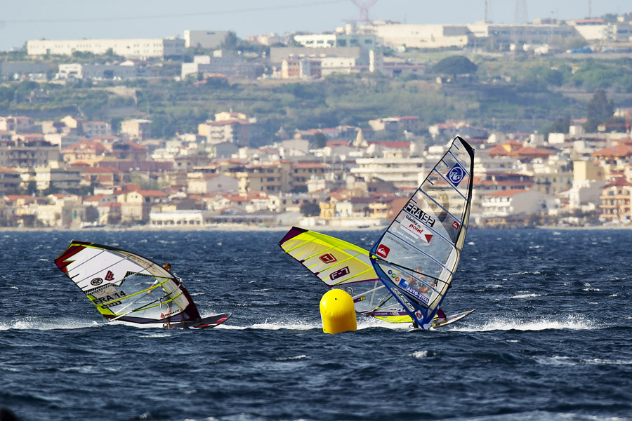 IT12 sl Albeau at the first mark Albeau at the first mark