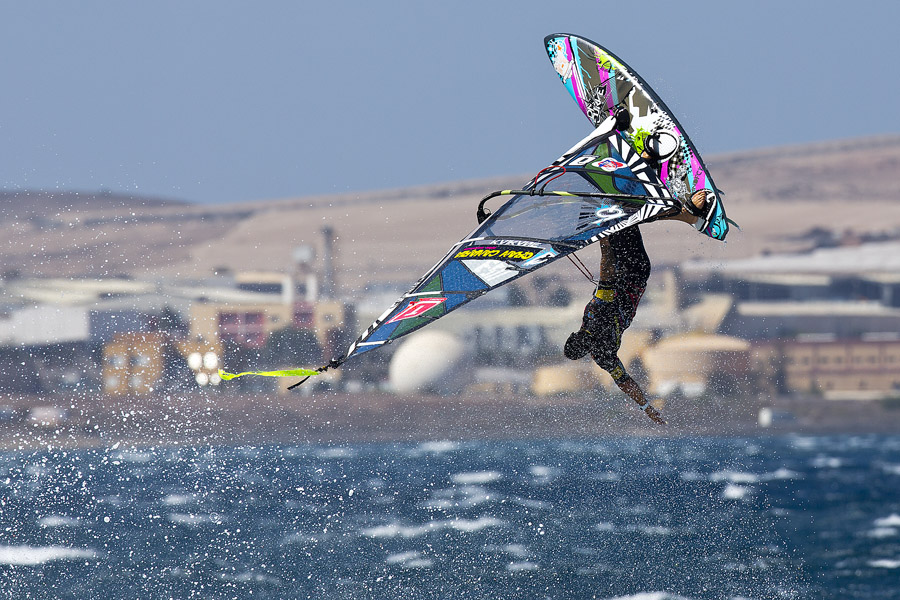 GC12 wv dario one handed back loop Dario one handed back loop