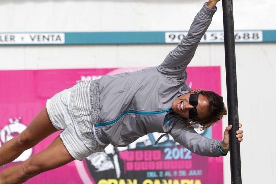 GC12 ls Laure flying in the wind Laure flying in the wind