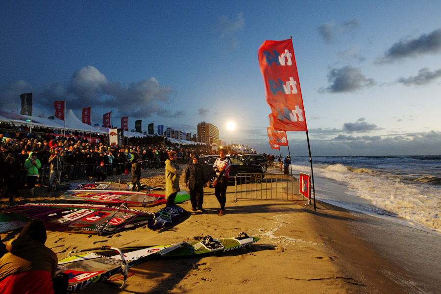 S12 ls Night session Night session