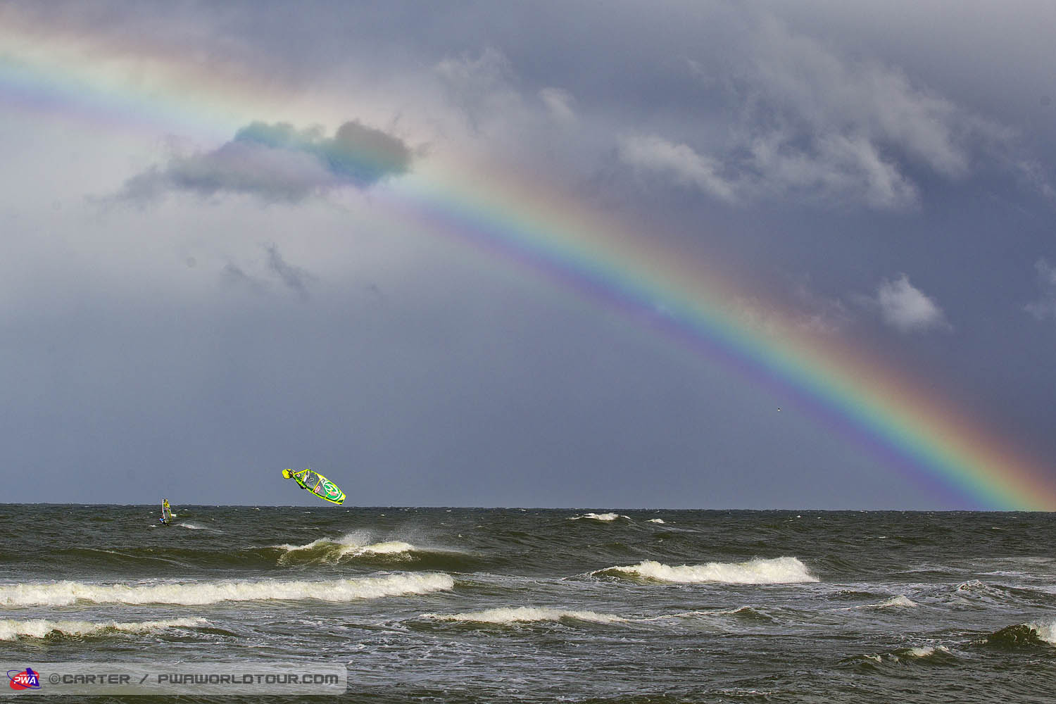 D13 wv Leon Jamaer takes off Leon Jamaer takes off