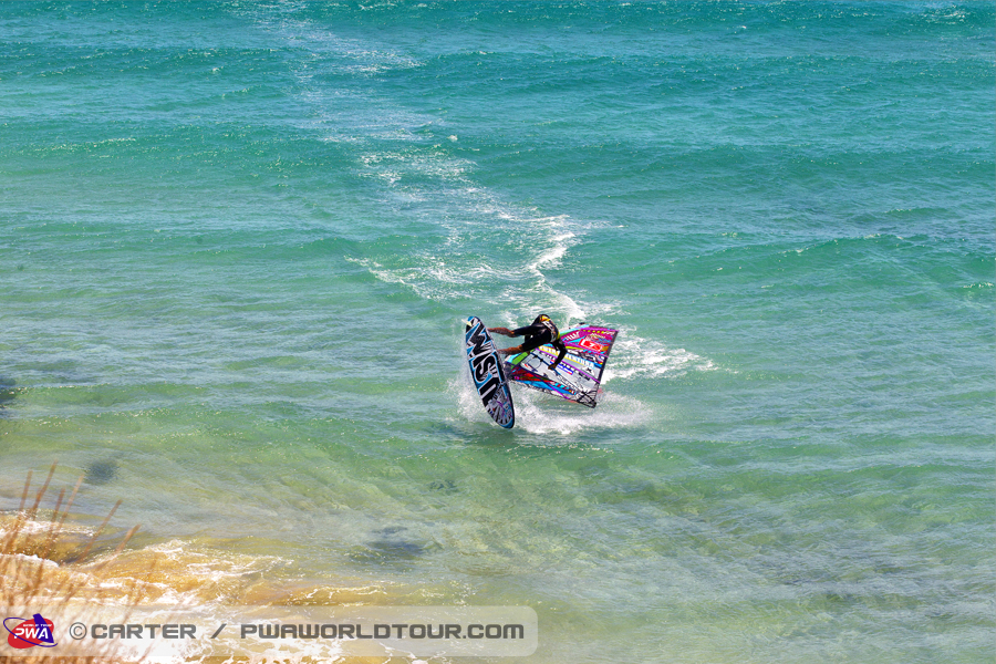 F13 fs Tonky on fire Tonky on fire