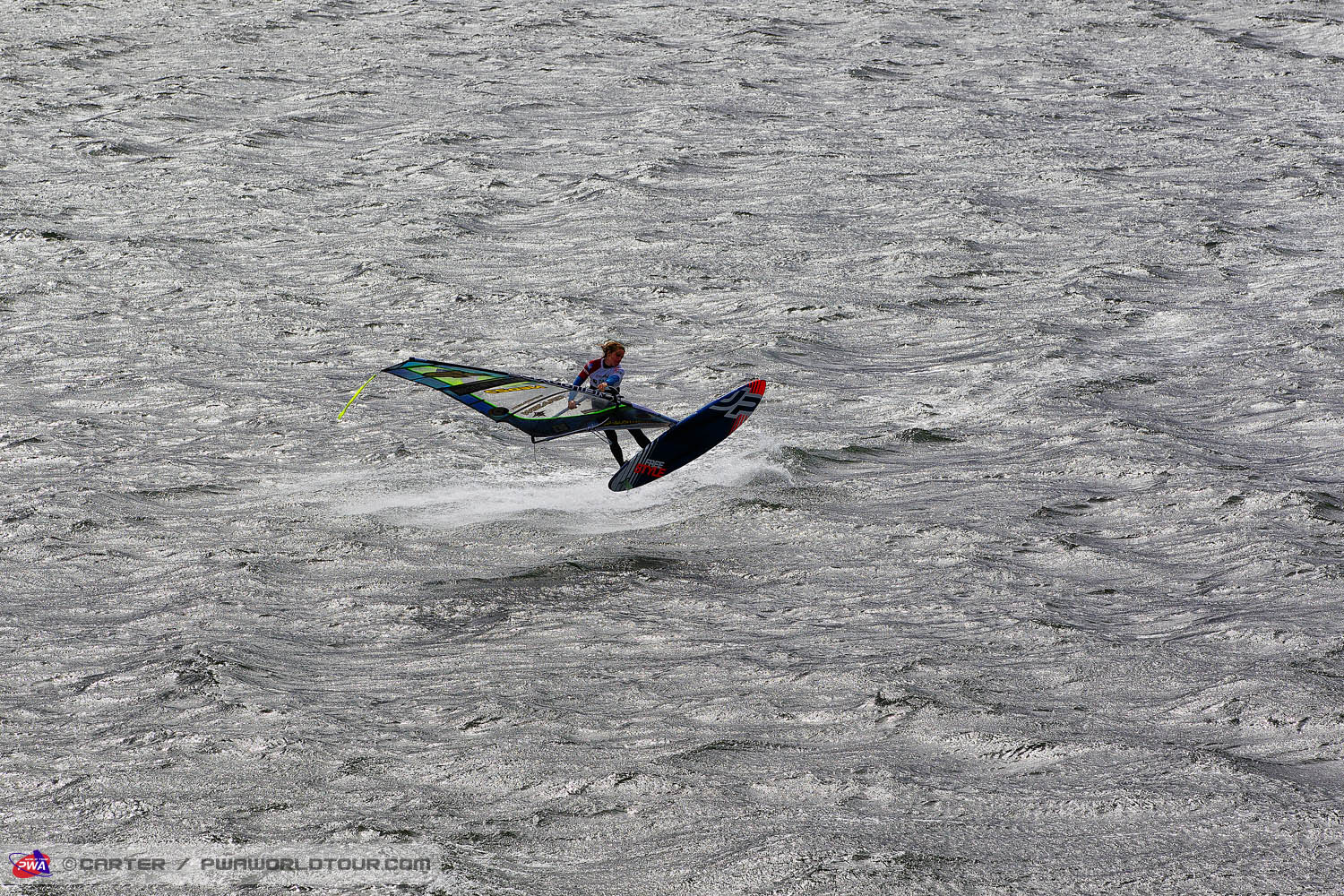 N13 fs Youp busts out the shaka Youp busts out the shaka